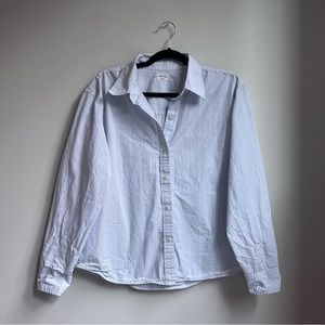 Blue and white striped aritzia button down